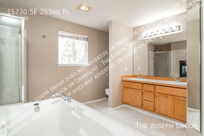 Building Photo - 15730 SE 253rd Pl