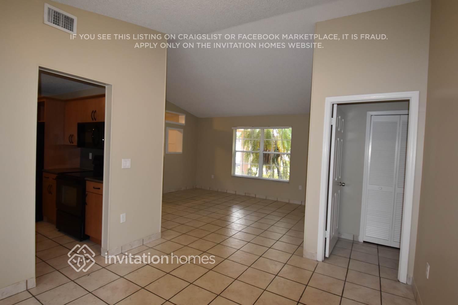 Building Photo - 6341 Sedgewyck Cir W