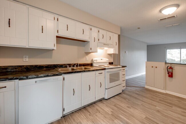 Building Photo - 3814 Cherwood Ln