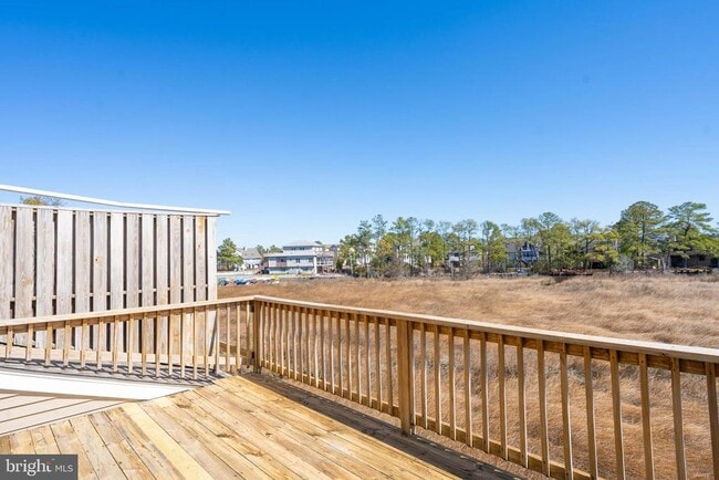 Building Photo - 539 Hudson Ave