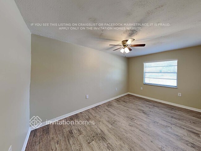 Building Photo - 601 David St