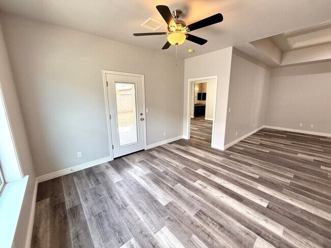 Building Photo - Gorgeous 2025 Built 3 Bedroom 2 Bath Home! *HOME IS CURRENTLY OCCUPIED, PLEASE DO NOT DISTURB THE...