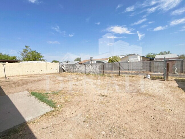 Building Photo - 1602 W Fremont Rd.