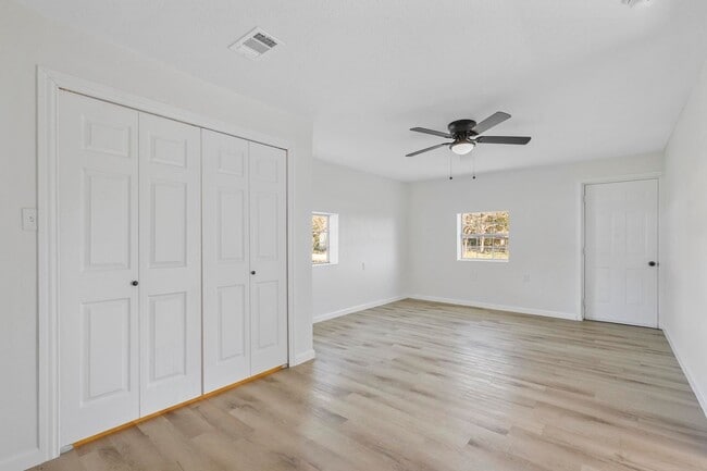 Building Photo - BEAUTIFUL- UPDATED 3 bedroom 1 Bath in Cleburne!