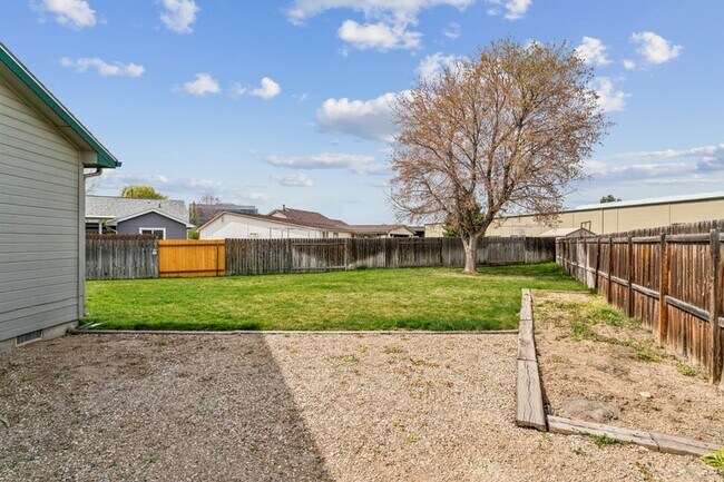Building Photo - 12566 W Norristown St