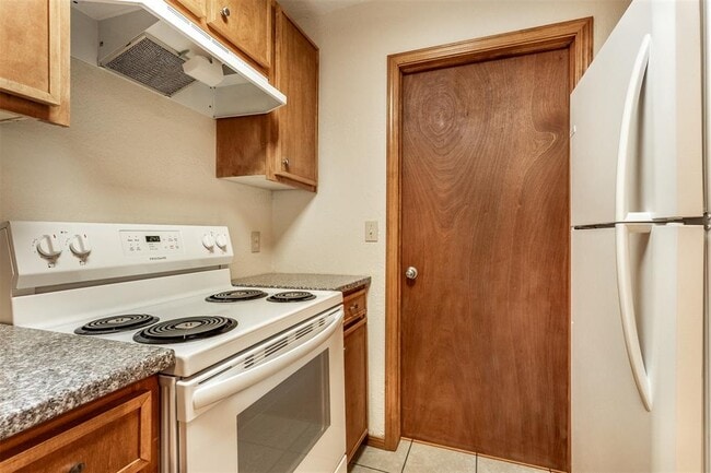 Building Photo - 231 Barrett Pl