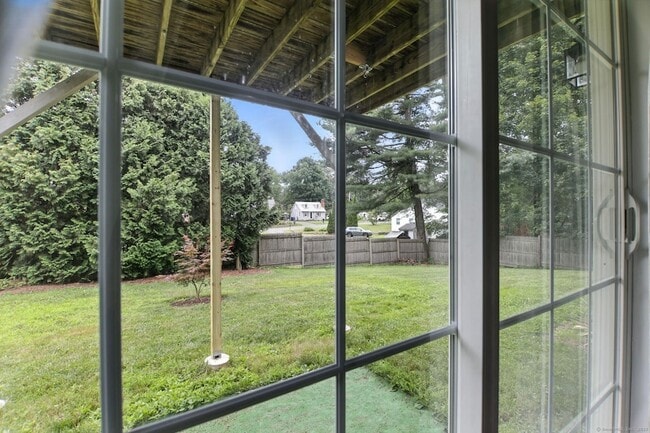 Building Photo - 221 Griffin Rd