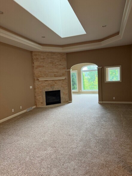 Building Photo - 4892 Monarch Dr
