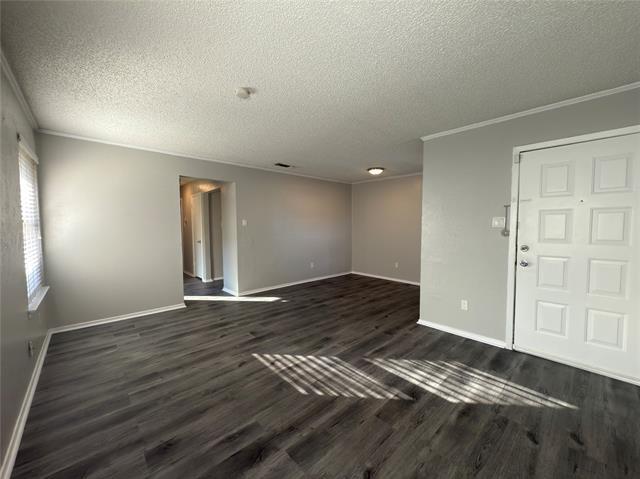 Building Photo - 8912 Greenmound Ave