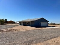 Building Photo - 4552 N Loring Rd