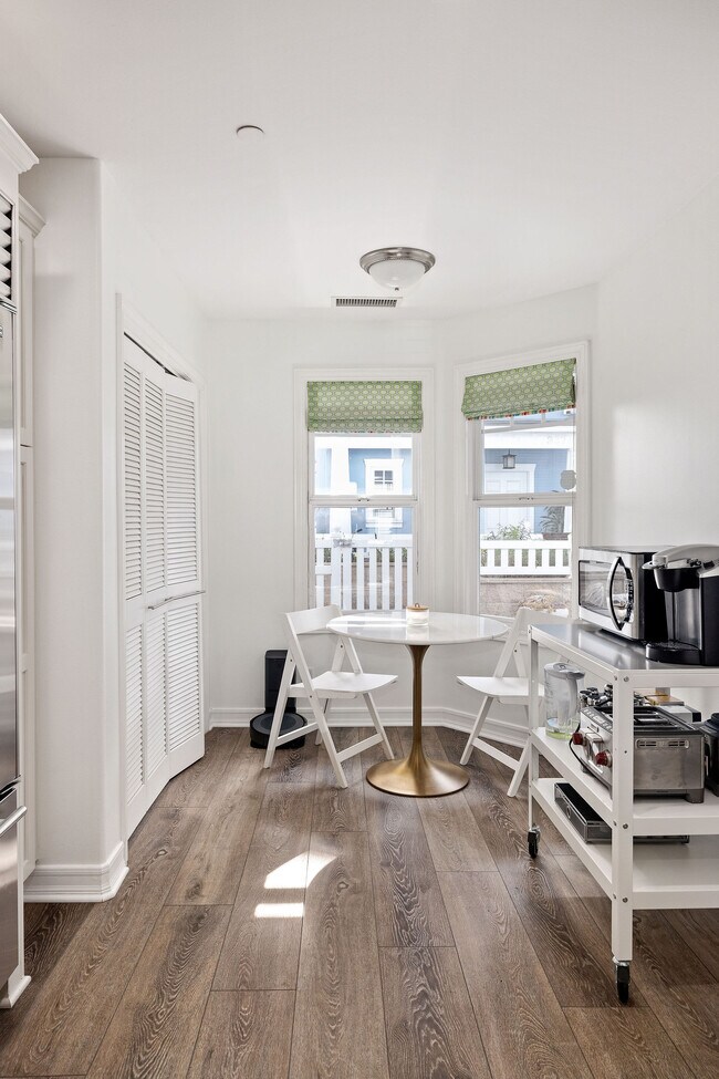 Building Photo - 231 Aviation Pl