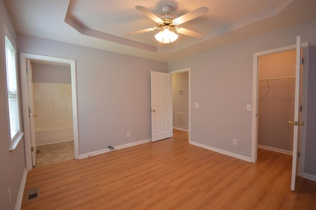 Building Photo - 5725 Stone Crystal Dr