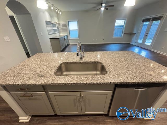 Building Photo - 332 Fenrose Dr