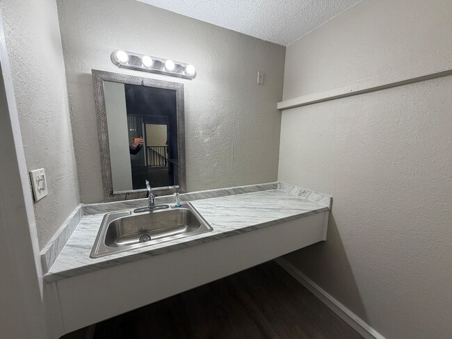 Building Photo - Best Deal in the area! Newly renovated Studio apartment for rent available now! ALL UTILITIES INC...