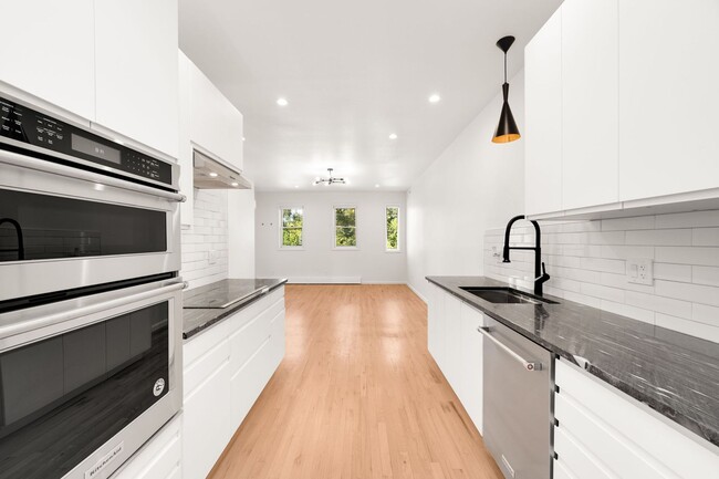 Building Photo - 1715 15th St