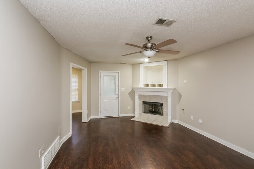 Building Photo - 11626 Mahogany Dr