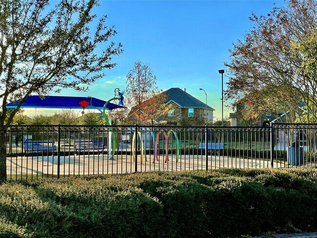 Building Photo - 17810 Serene Shore Dr