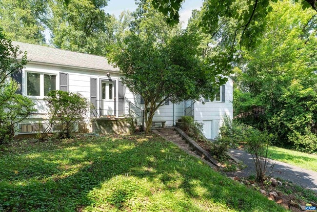 Building Photo - 1429 Gentry Ln