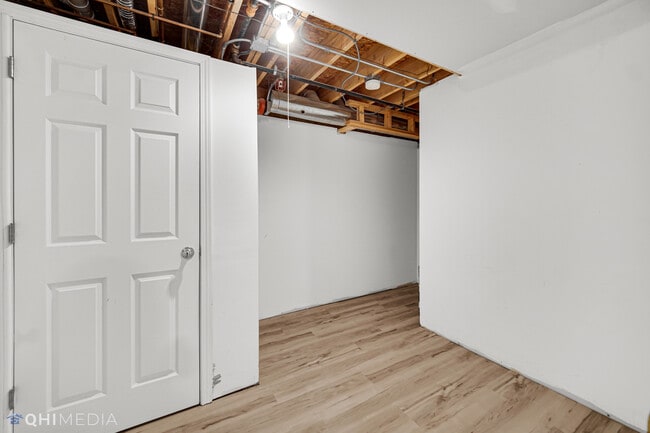 Building Photo - 2047 Ivy Ridge Dr