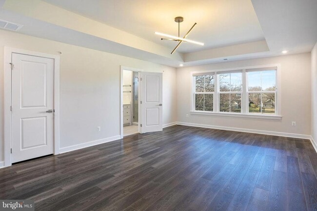 Building Photo - 6725 24th Ct N