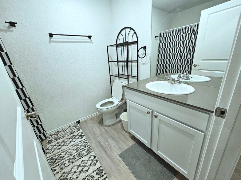 Bathroom - 11814 Fading Way