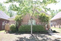 Building Photo - 7063 Parkbrook Ln