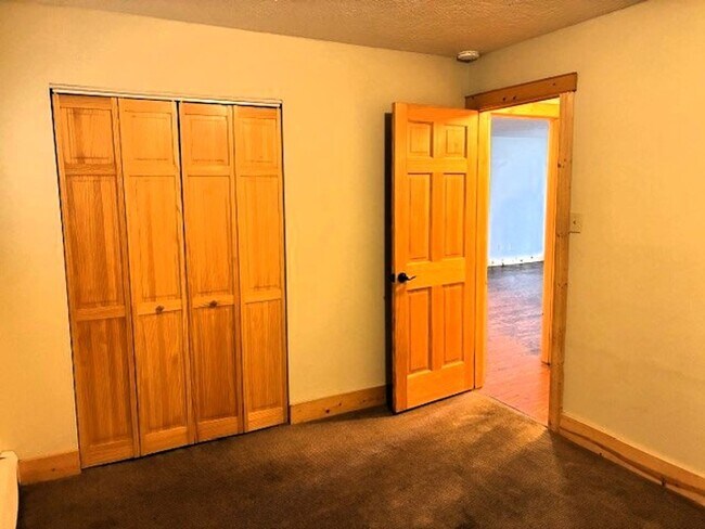 Building Photo - Long Term Rental- Dillon Valley East Y104