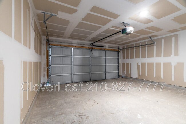 Building Photo - 506 Sarah Wy