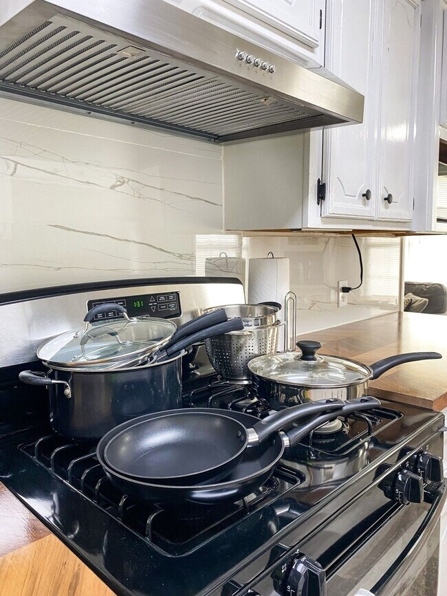 Building Photo - 1538 S 19th St