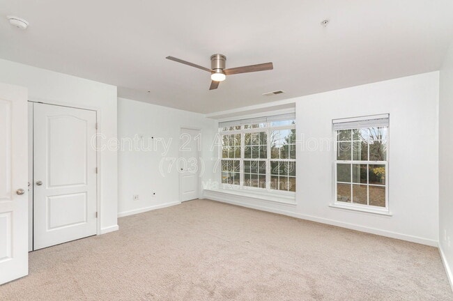 Building Photo - 22824 Ferncrest Terrace