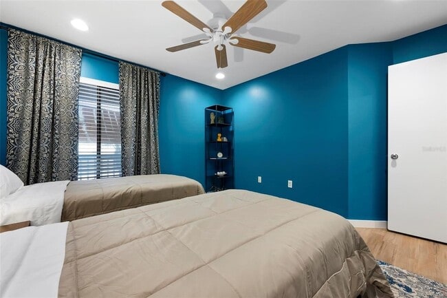 Building Photo - 5797 Avista Dr