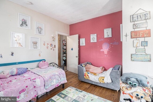 Building Photo - 7710 Queen St