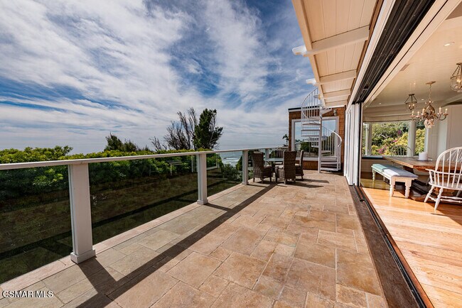 Building Photo - 33410 CA-1