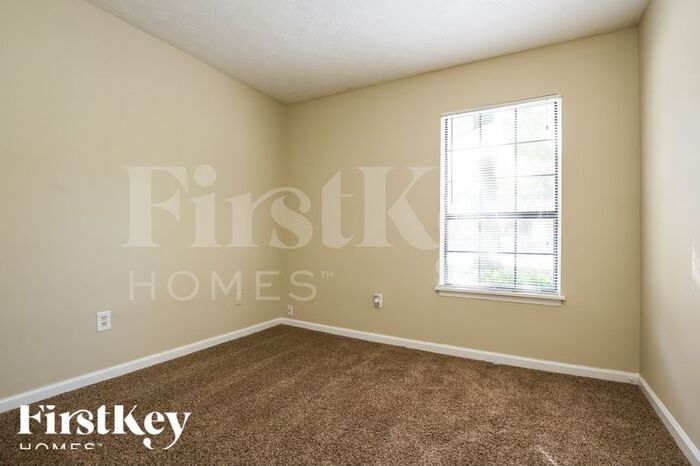 Building Photo - 1650 Freedom Valley