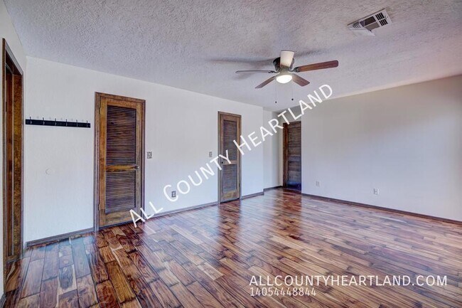 Building Photo - 10408 Casa Linda