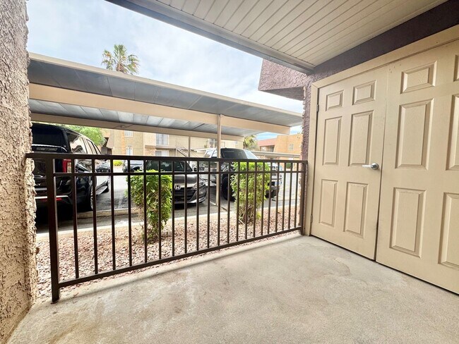 Building Photo - 4361 Alexis Dr