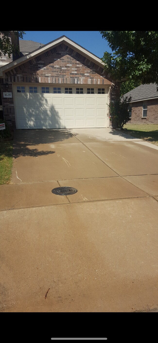 Building Photo - 8239 Merriweather Dr