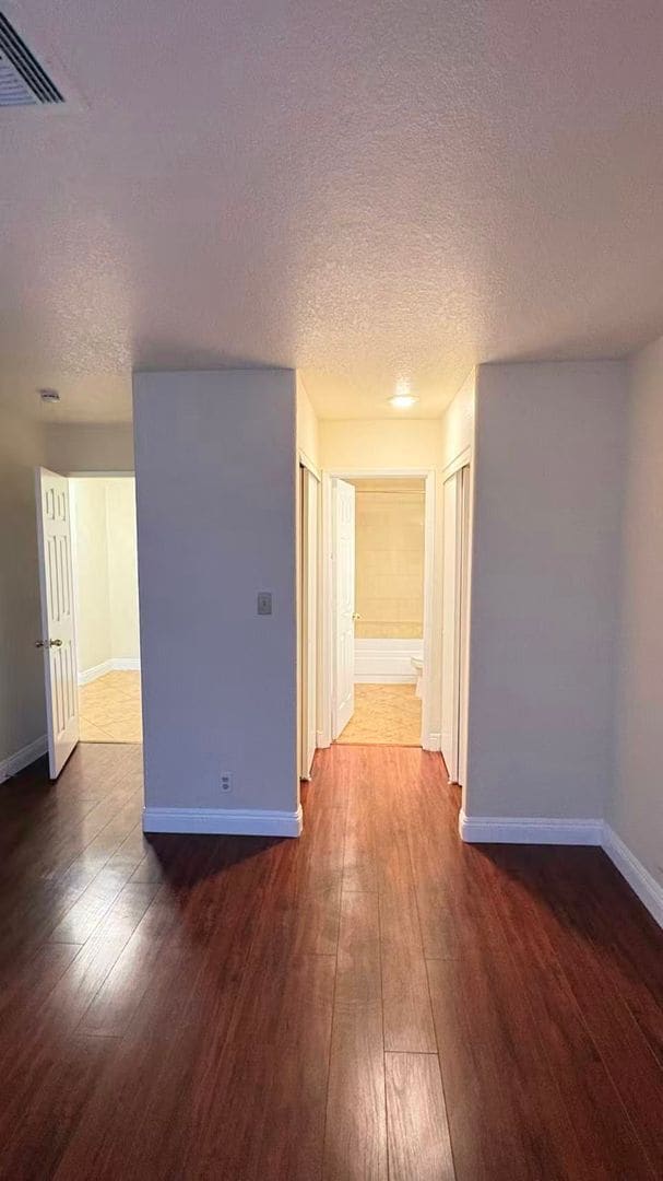 Building Photo - 5038 S Rainbow Blvd