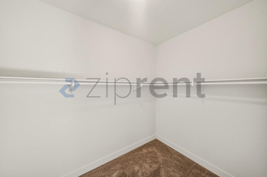 Building Photo - 6304 Starview Dr