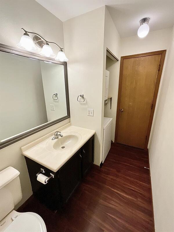 Building Photo - 21 Pepperwood Ct