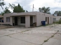 Building Photo - 3500 Eastern Ave SE