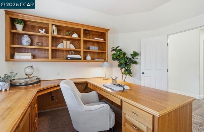 Building Photo - 1038 McCauley Rd