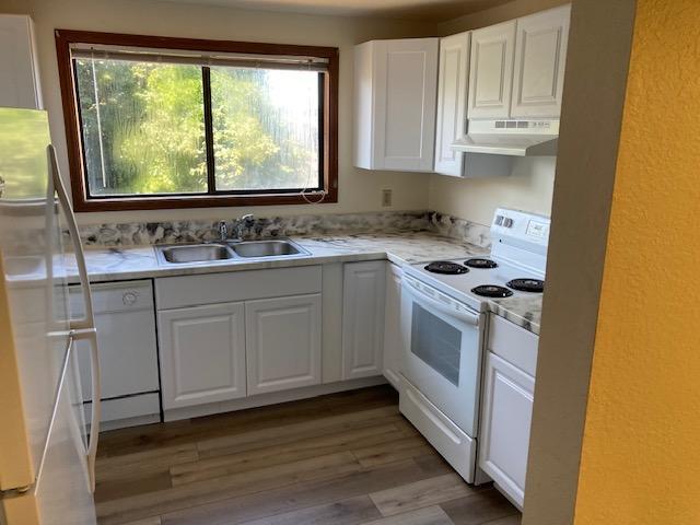 Building Photo - 2082 Monroe Ave