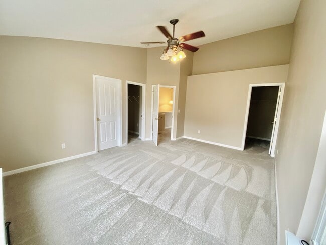 Master Bedroom with high ceiling - 513 Fagin Cir