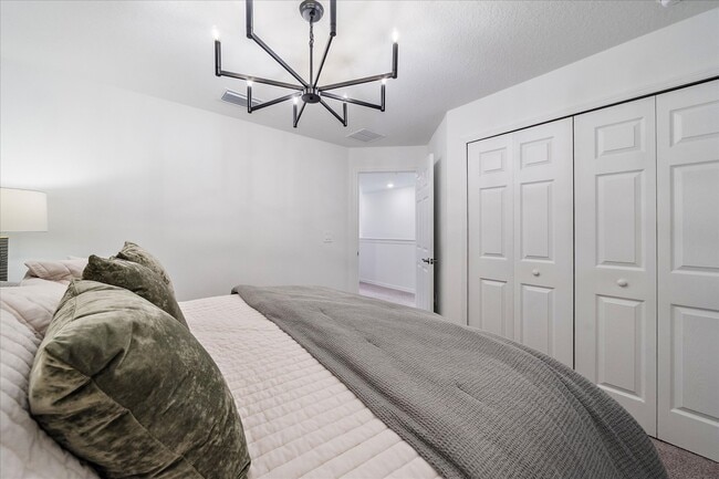 Building Photo - 1712 Cleat Ln