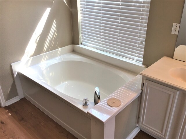 Building Photo - 304 Double Oak Ln