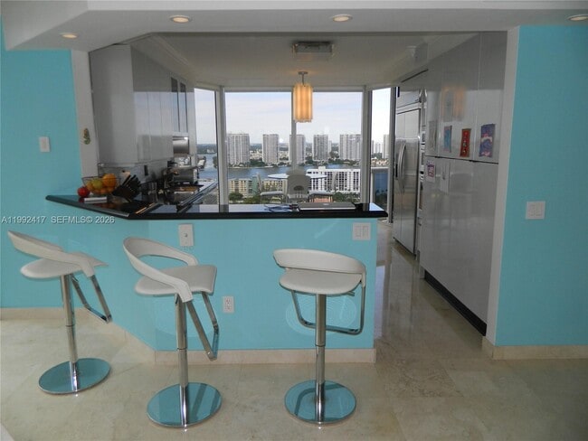 Building Photo - 17555 Collins Ave