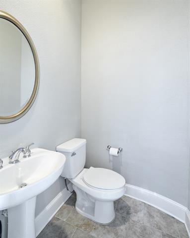 Building Photo - 18107 Frankford Lakes Cir