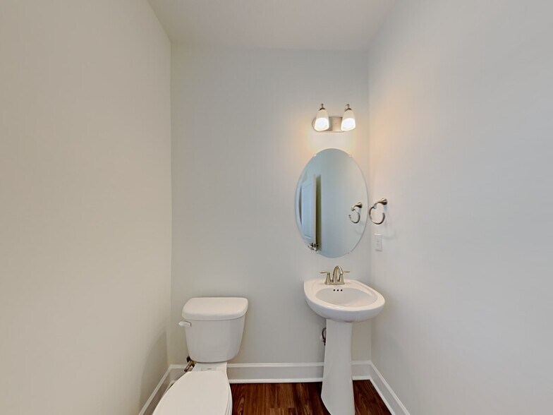 Building Photo - 417 Bluewater Dr