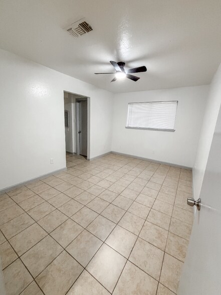 Building Photo - 6827 Chasewood Dr